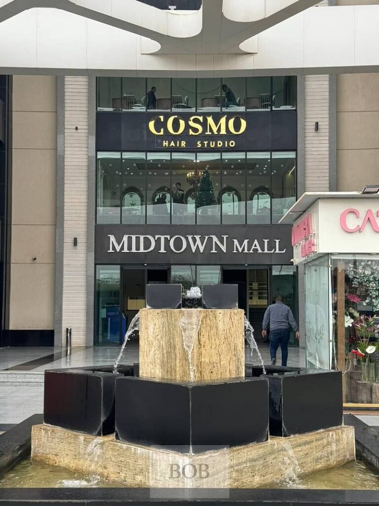 محل 140 متر للايجار بالدور الثاني واحهه مول ميدتاون القاهره الجديده امام الجامعه الامريكيه 0