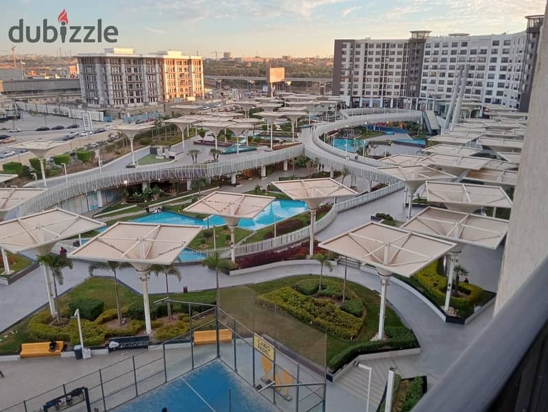 أكبر دوبلكس في بورتو نيو كايرو بإطلالة مميزة على شارع التسعين والجامعة الأمريكية. 0