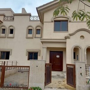 فيلا تاون هاوس 211م للبيع في مدينتي فيو مفتوح في منطقة الفورسيزون استلام فوري 16,500,000 ج.م