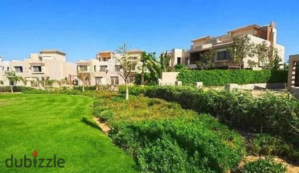 استلم فورا توين هاوس بفيو دايركت على الجولف بمساحة واسعة فى الجولف فيوز من بالم هيلز 0