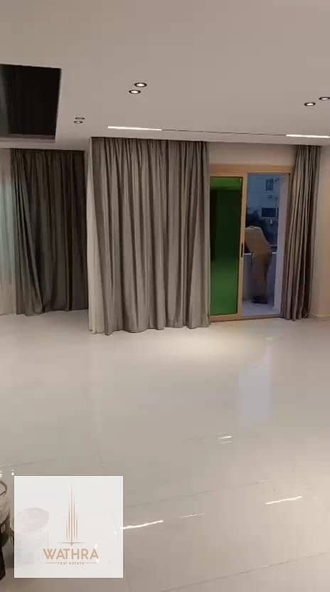 شقة فاخرة تشطيب الترا مودرن للبيع في قلب الدقي – شارع مصدق 0