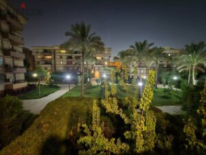 شقة ١٣٩م تشطيبات خاصه بالكامل للبيع بالرحاب بالمرحلة الرابعة اطلالة هايلة البيع بالمطبخ والتكييفات 7,750,000 ج.م