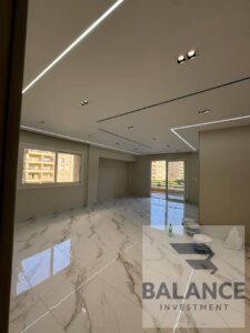 شقة للايجار 210م تشطيب فاخر 4 غرف نوم فى كمبوند ذا سكوير The Square فى القاهرة الجديدة 31,000 ج.م