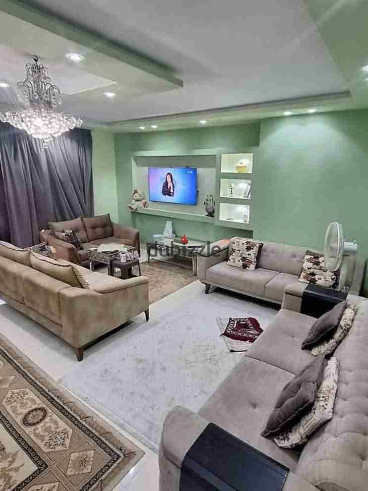 للبيع فى الرحاب شقه 110 م ارضى تشطيبات خاصه خطوات من السوق الشرقى 0