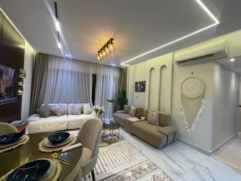 شقه غرفتين بمدينتي  ومتاح شقه اخري ٣ غرف 0