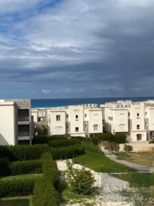 شاليه للبيع على حمام السباحة مباشرة – امواج 10,800,000 ج.م