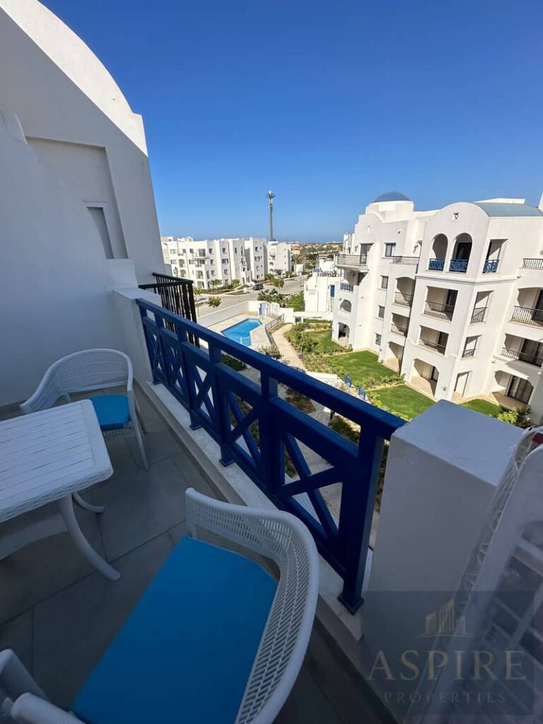 شاليه للبيع  3 غرف على حمام سباحة اقل من سعر السوق 0