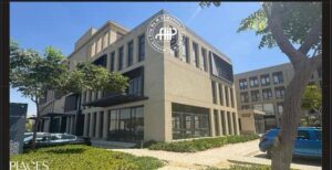 484,000 ج.م محل تجاري للإيجار بموقع مميز جدًا في ديستريكت 5