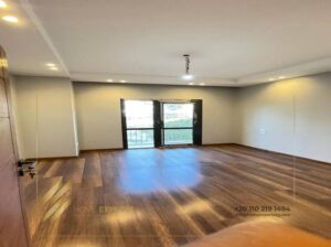 شقة فاخرة للإيجار في إيست تاون -أول سكن- 55,000 ج.م