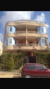 شقة تحفه 180م فيلات الحي الرابع العبور فيو حديقة وموقع مميز من المالك 4,500,000 ج.م