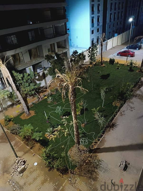 التجمع الخامس ( التسعين الجنوبي عند بوابات العاصمه كمبوند واحه الاندلس 0