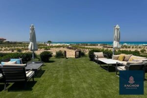 فيلا فاخرة صف اول علي البحر مباشرة استلام فورى تشطيب الترا سوبر لوكس فى تلال الساحل الشمالى 28,000,000 ج.م