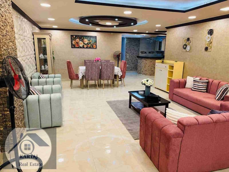 شقة مفروشة للإيجار السنوي المعادى ٣ غرف وريسبشن مودرن سوبر لوكس مجهزة بالكامل 0