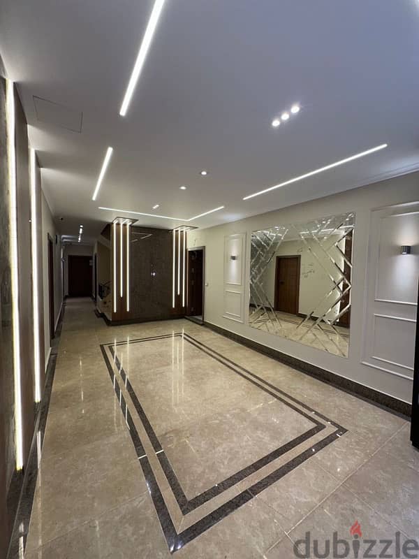 للبيع من المالك شقه بالشروق دور ثالث 0