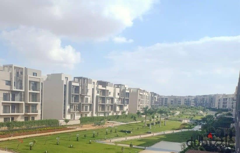 شقة للإيجار في كمبوند فيفث اسكوير  مراسم  نص مفروش بالمطبخ التكييفات تشطيب المالك   Compound fifth Square  AL Marasem 0