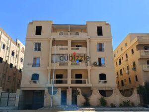 شقة 196م واجهة بحري بجوار كمبوند المعادي فيو و خطوات من طريق السويس بالمنطقة السادسة 3,330,000 ج.م