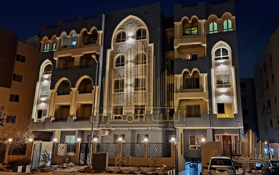 شقه للايجار 170 م  ارضي بحديقه في اللوتس الجنوبيه بسعر 18000 ج 0