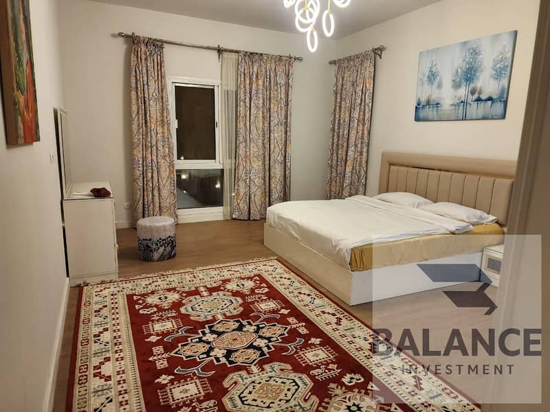 شقة مفروشة بالكامل للإيجار في قلب ميفيدا – مساحة كبيرة 220 متر – 3 غرف و4 حمامات – تشطيب فاخر – موقع مميز داخل كمبوند سكني راقي متكامل الخدمات في قلب 0