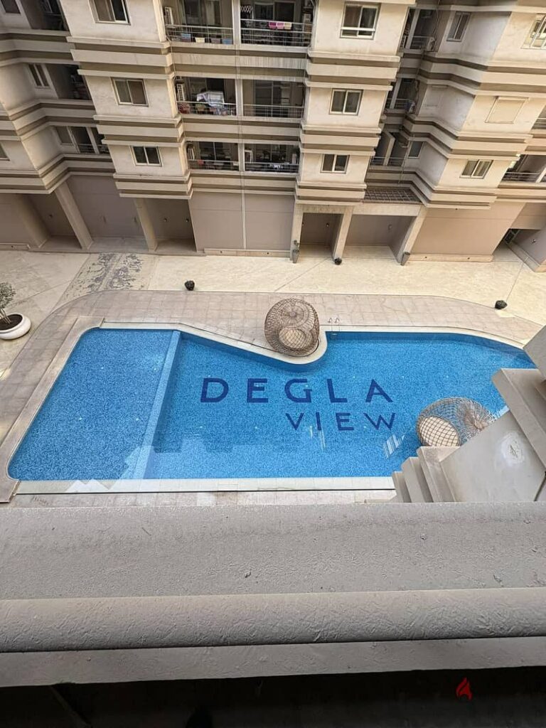 شقة لقطة للبيع من المالك مباشرة Degla View 0