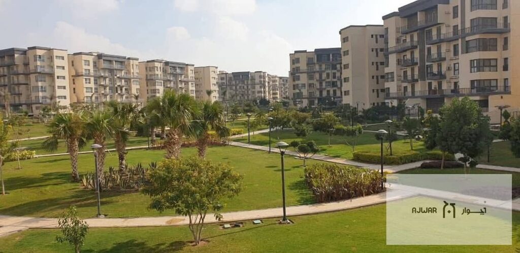 شقه للبيع بمدينتي بمساحه 160 متر مربع مكونه من 3 غرف نوم و 3 حمام خالصه كاش 8مليون و 800 0