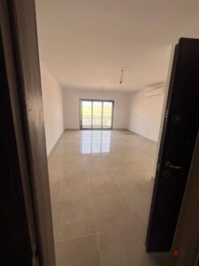 شقة 140م مطبخ وتكيفات للايجار في المراسم 30,000 ج.م