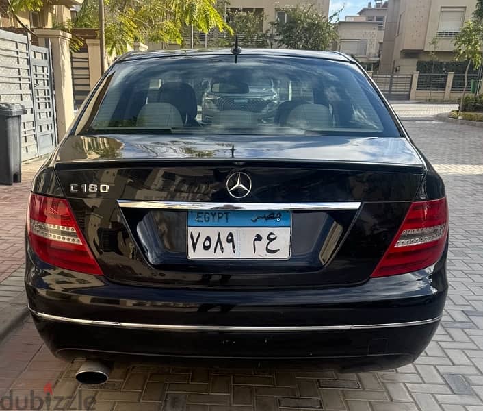Mercedes-Benz C180 2013 0