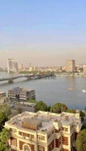 شقة 400م مفروشة في ميدان الجيزة امام النيل وبجانب حديقة الحيوان 25,000,000 ج.م