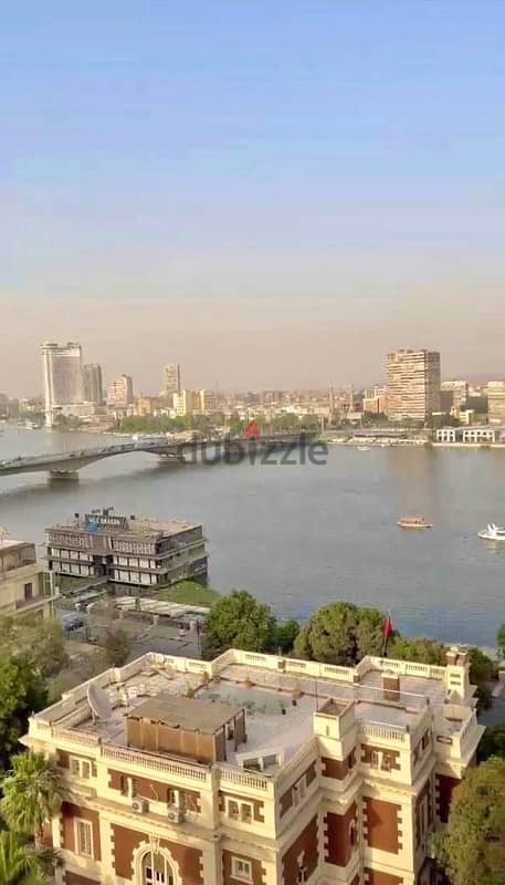 شقة 400م مفروشة في ميدان الجيزة امام النيل وبجانب حديقة الحيوان 0