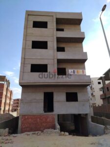 شقه للبيع أرضي بجاردن بمسلسل ٢ المربع الذهبي حدائق أكتوبر 2,100,000 ج.م