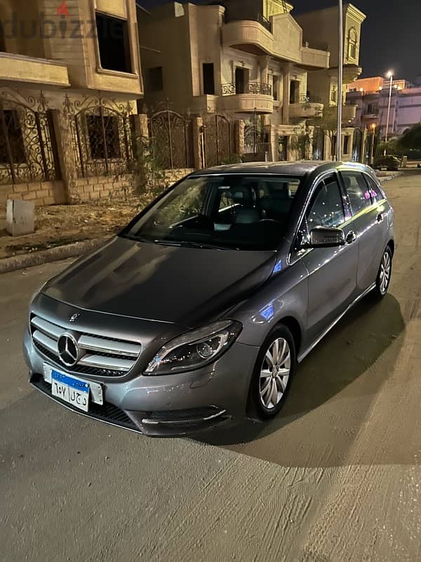 مرسيدس بنز بى 180 2014 Mercedes-Benz 0
