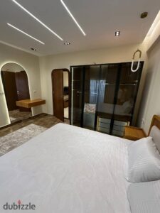 استديو مفروش للايجار التجمع اللوتس ارضي بمدخل خاص 21,000 ج.م