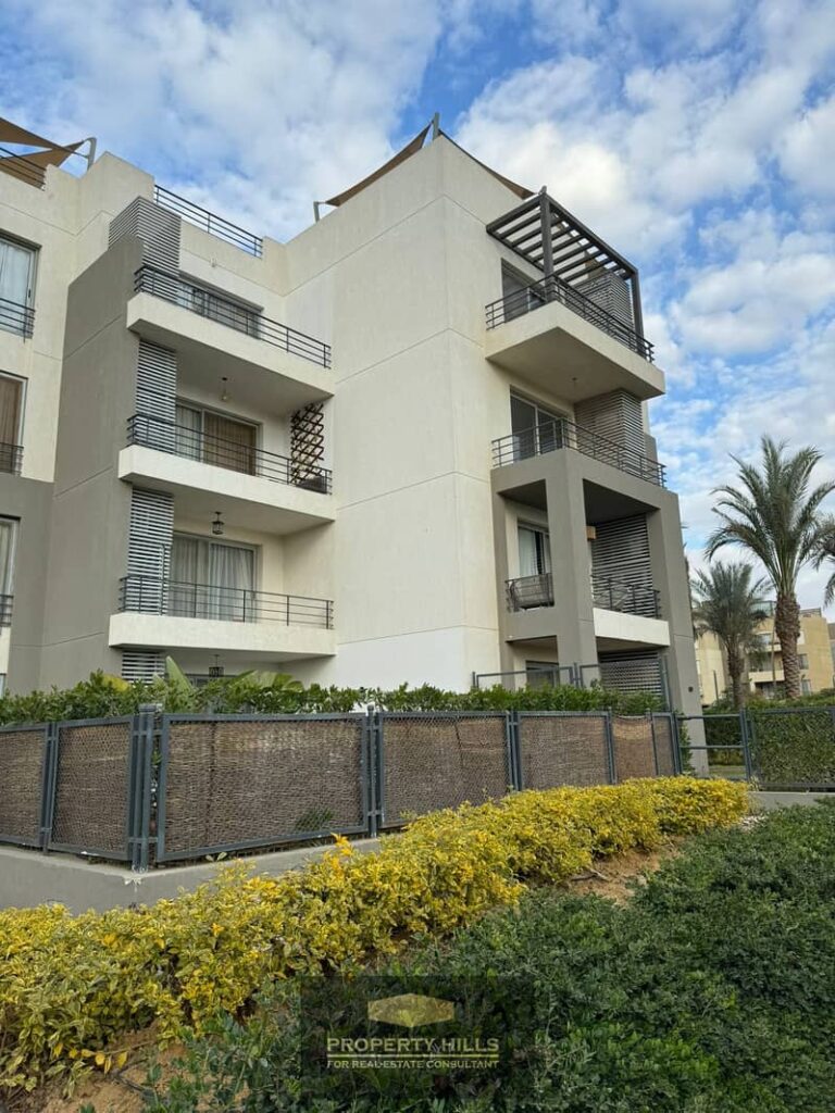 شقة متشطبة مساحة كبيرة باطلاله مميزه في بالم باركس palm parks من بالم هيلز بجوار سوان ليك 0