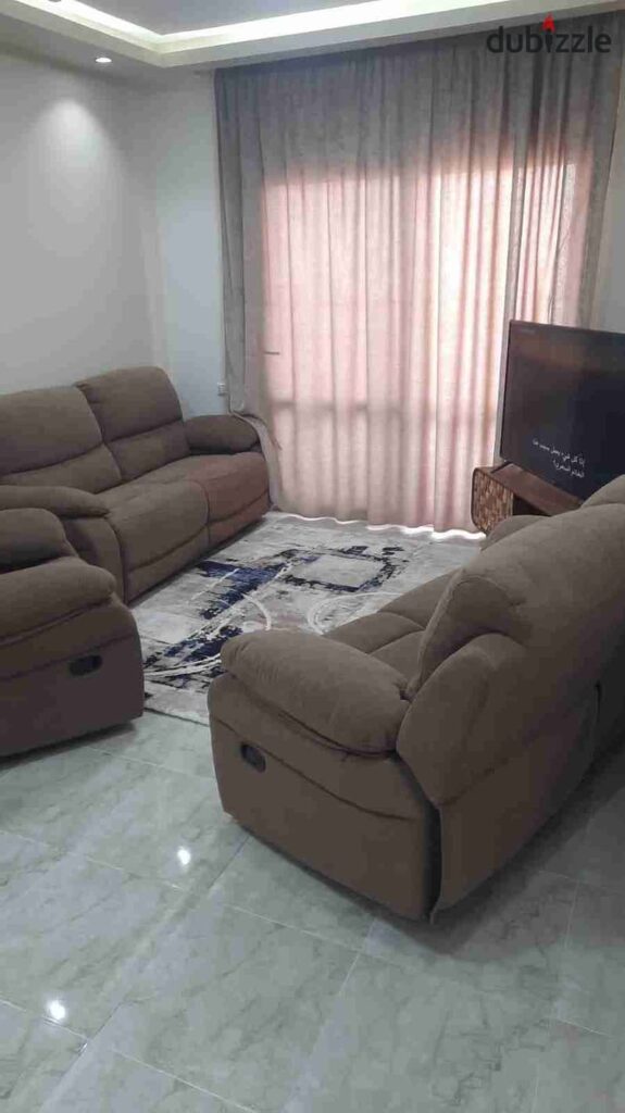 شقه مميزه للبيع بروضة زايد بالشيخ زايد تشطيب الترا لوكس فيو رائع 0