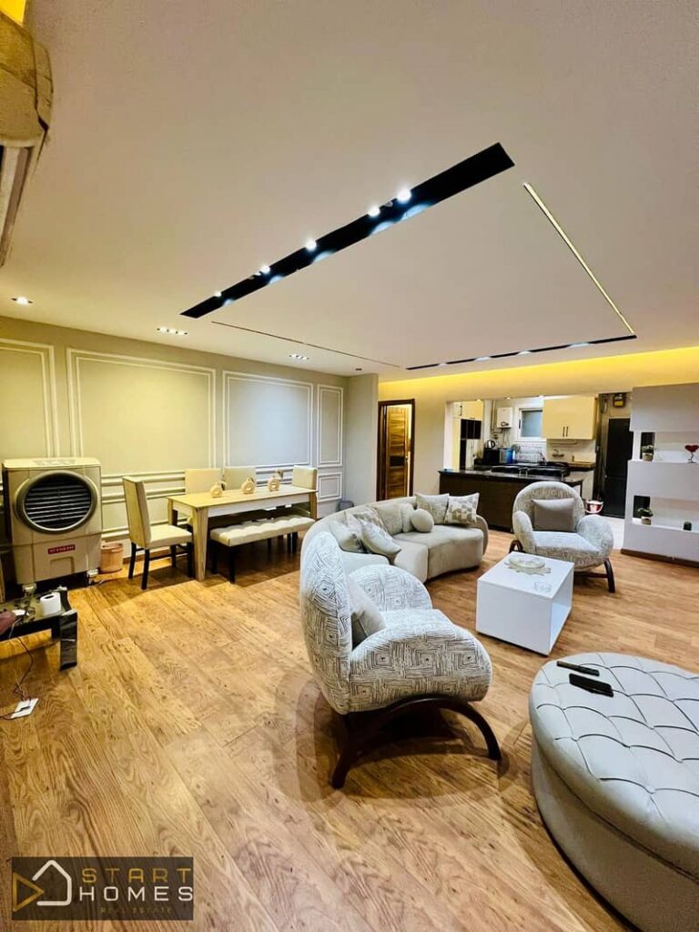 شقه للايجار المفروش في مدينة الرحاب المرحله العاشره- 139متر - تشطيبات خاصة بفرش مجهز علي اعلي مستوي 0