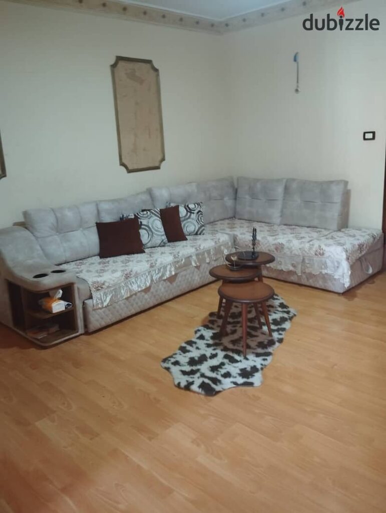 شٌقـة مفـروشـة كوبرى الجامعـة  80 م / مكـيـفـه تالت نمرة من ش المكتبــات 0