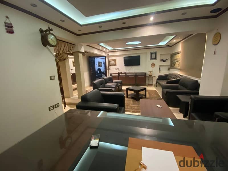 مكتب مفروش ومكيف بالكامل قرب بيتزا هت مدينة نصر المنطقة التاسعة دور اول واجهة امامية للايجار فورا 0