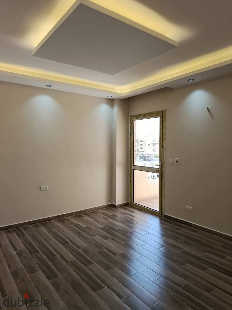 شقه للبيع بكمبوند الخمائل بالشيخ زايد خلف مسجد الشرطه مباشره 0