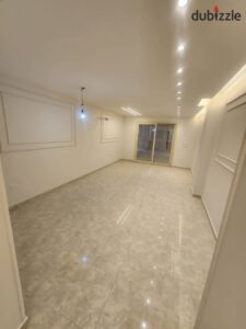 شقه للبيع بكمبوند الخمائل بالشيخ زايد 4,500,000 ج.م