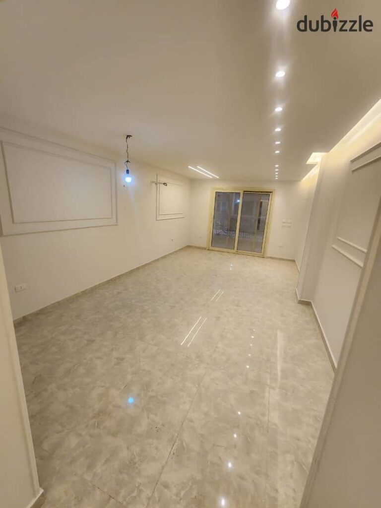 شقه للبيع بكمبوند الخمائل بالشيخ زايد 0