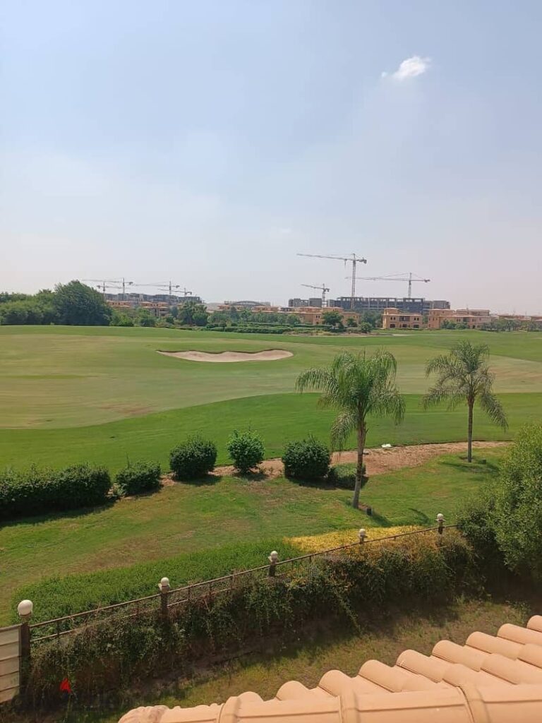 مدينتي فيلا B كالقصر للايجار على الجولف مباشرة 0