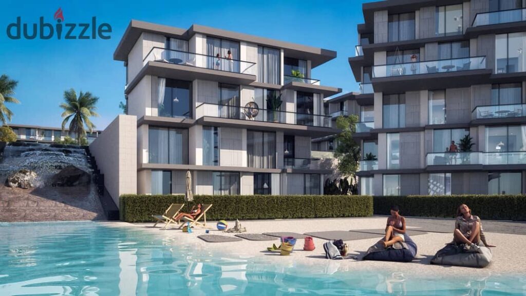 فرصتك تمتلك شاليه أول مصطبة على البحر في الساحل الشمالي – ڤيو مباشر بحر، لاجون، وحمام سباحة 0