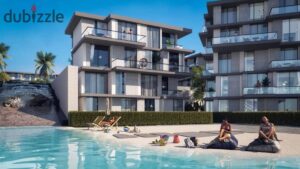 فرصتك تمتلك شاليه أول مصطبة على البحر في الساحل الشمالي – ڤيو مباشر بحر، لاجون، وحمام سباحة 8,693,131 ج.م