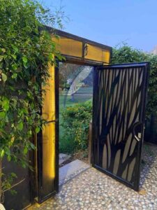 فيو جاردن مميز شقة مفروشة مدينتي B6 | 108م + 45م جاردن خاصة | مكان للشوي | موقع متميز | قريبة من الخدمات | جاهزة للسكن 25,000 ج.م