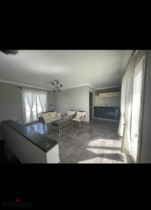 للايجار بنتهاوس 165م مفروش في ماونتن فيو هايد بارك 55,000 ج.م