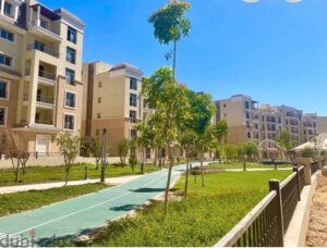 شقة أرضى بحديقة كمبوند سراى 8,250,000 ج.م