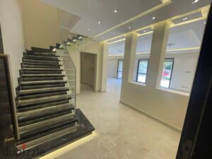 دوبلكس جاردن ايجار في كمباوند سوديك ايستاون . . التجمع الخامس 90,000 ج.م