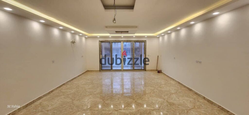 شقة 240م للايجار اول سكن بكمبوند بروميناد وادي دجلة 0