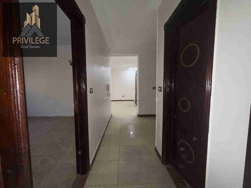 شقه للايجار  متشطبه سوبر لوكس وجاهزه للسكن الفوري في اشجار دارنا المعادي 0