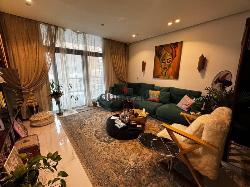 شقة مفروشة بالكامل  للإيجار بكمبوند - لا ميرادا - التجمع الخامس بالقاهرة الجديدة 0