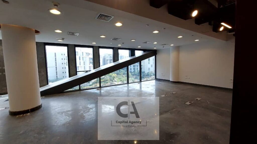 عياده للايجار 133م متشطبه بالكامل في EDNC_ التجمع الخامس 0